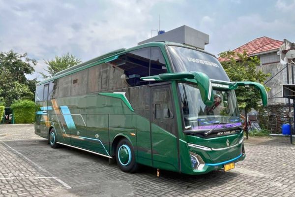 Big Bus - Wings Holiday